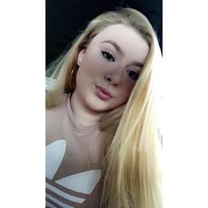 Meet your Posher, Abigail